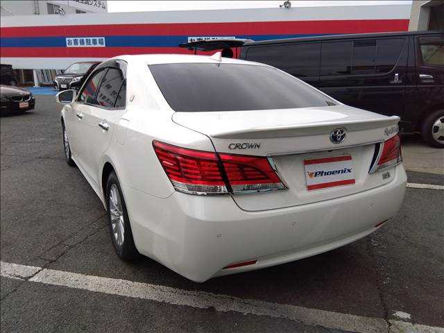 Toyota Crown Royal Series 2015